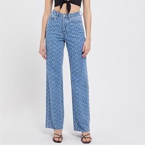 BDG “Nudes” High-Rise Wide Leg Jean in Light Wash Blue Denim Size 27 Y2K